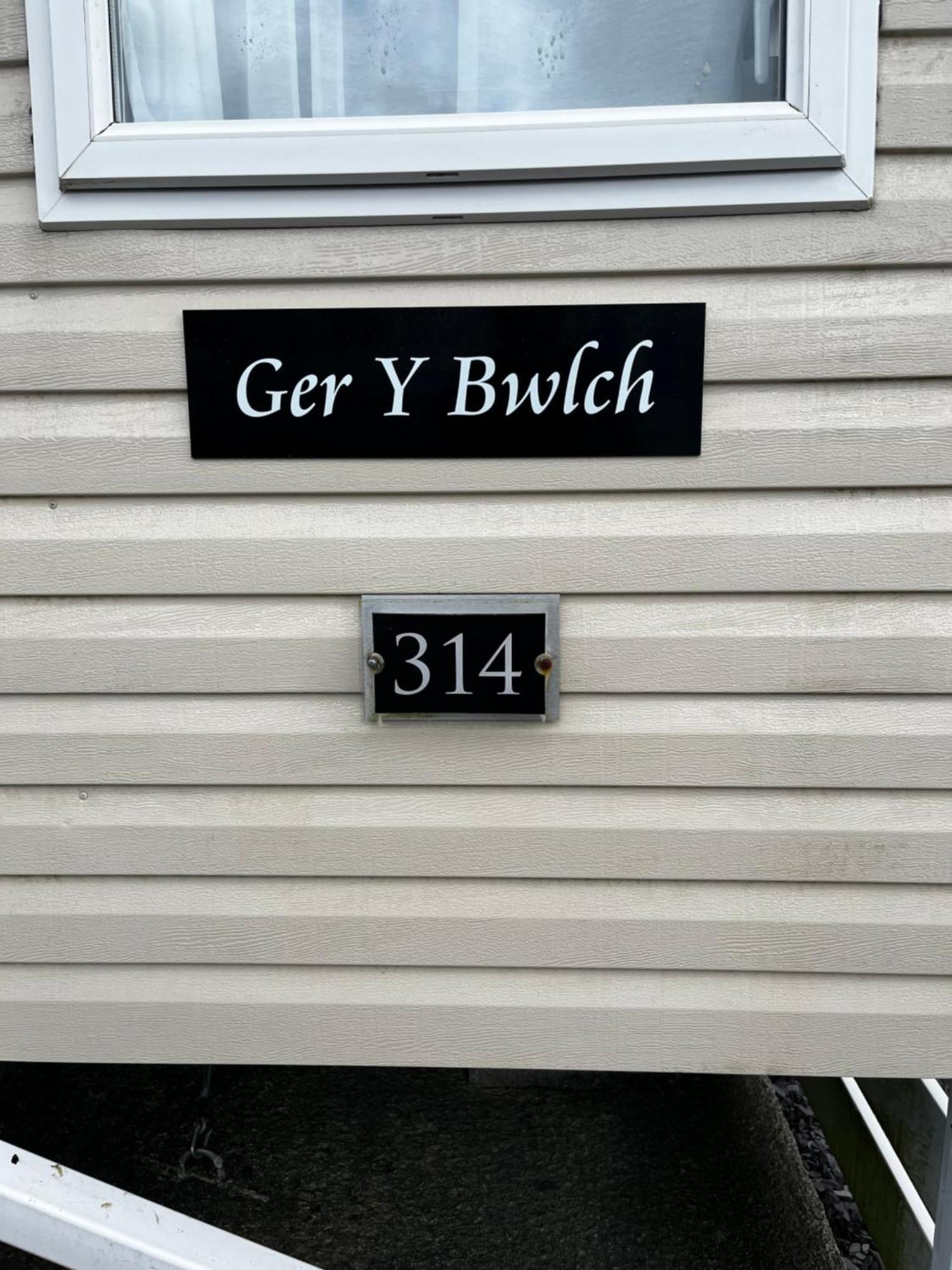 Ger-Y-Bwlch - Spacious Static On 5Star Site With Swimming Pool Benllech Exterior photo
